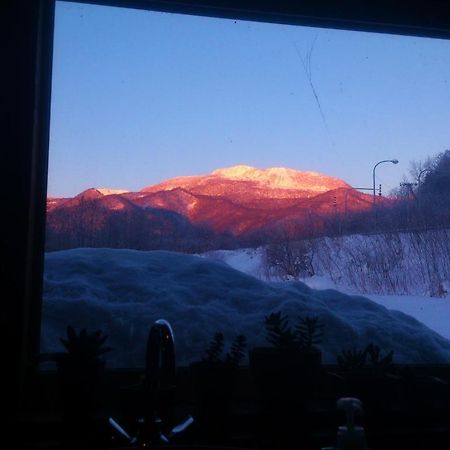 Goryo Guesthouse Furano Exterior photo
